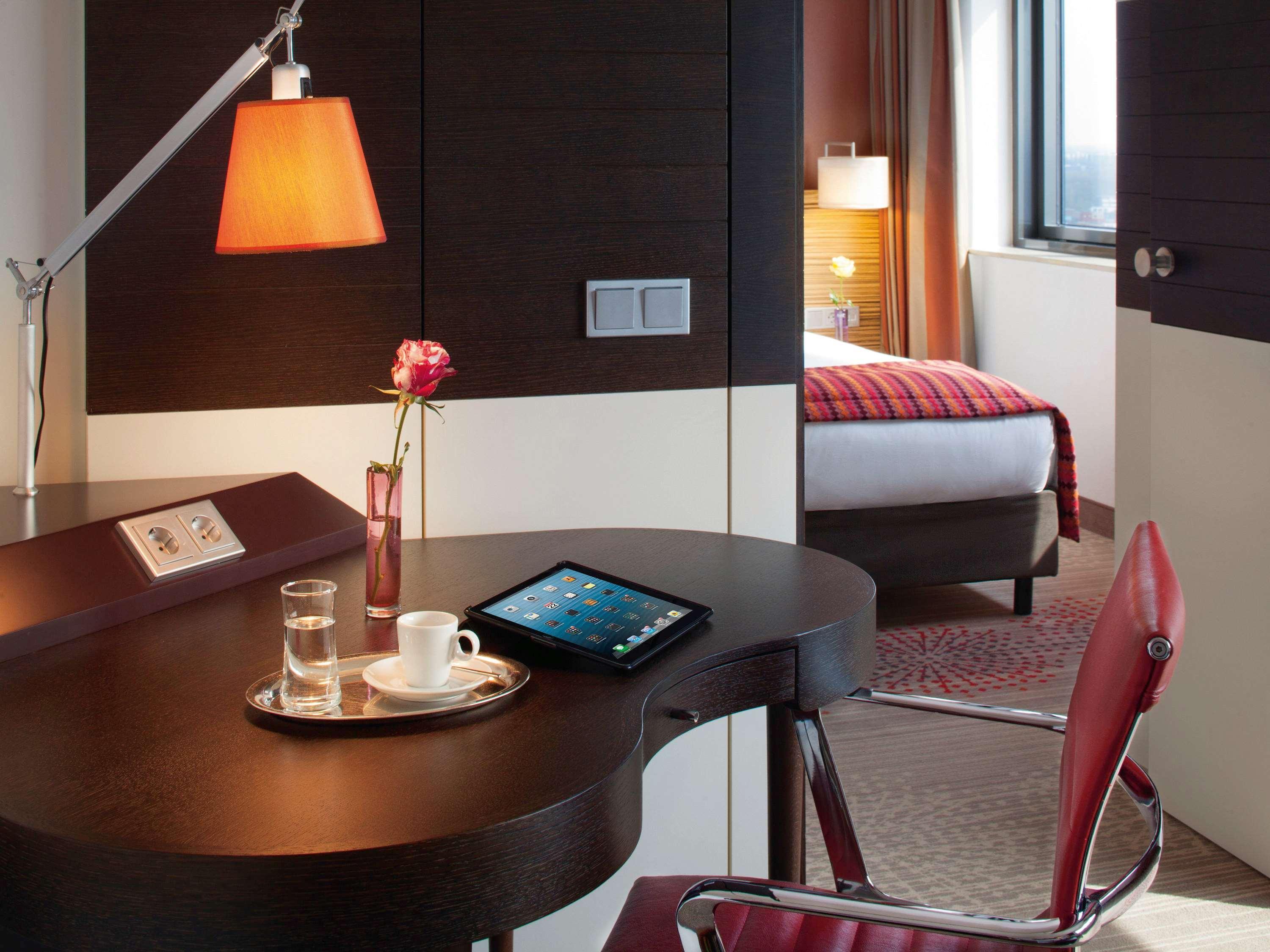 Moevenpick Centre 4* Amsterdam