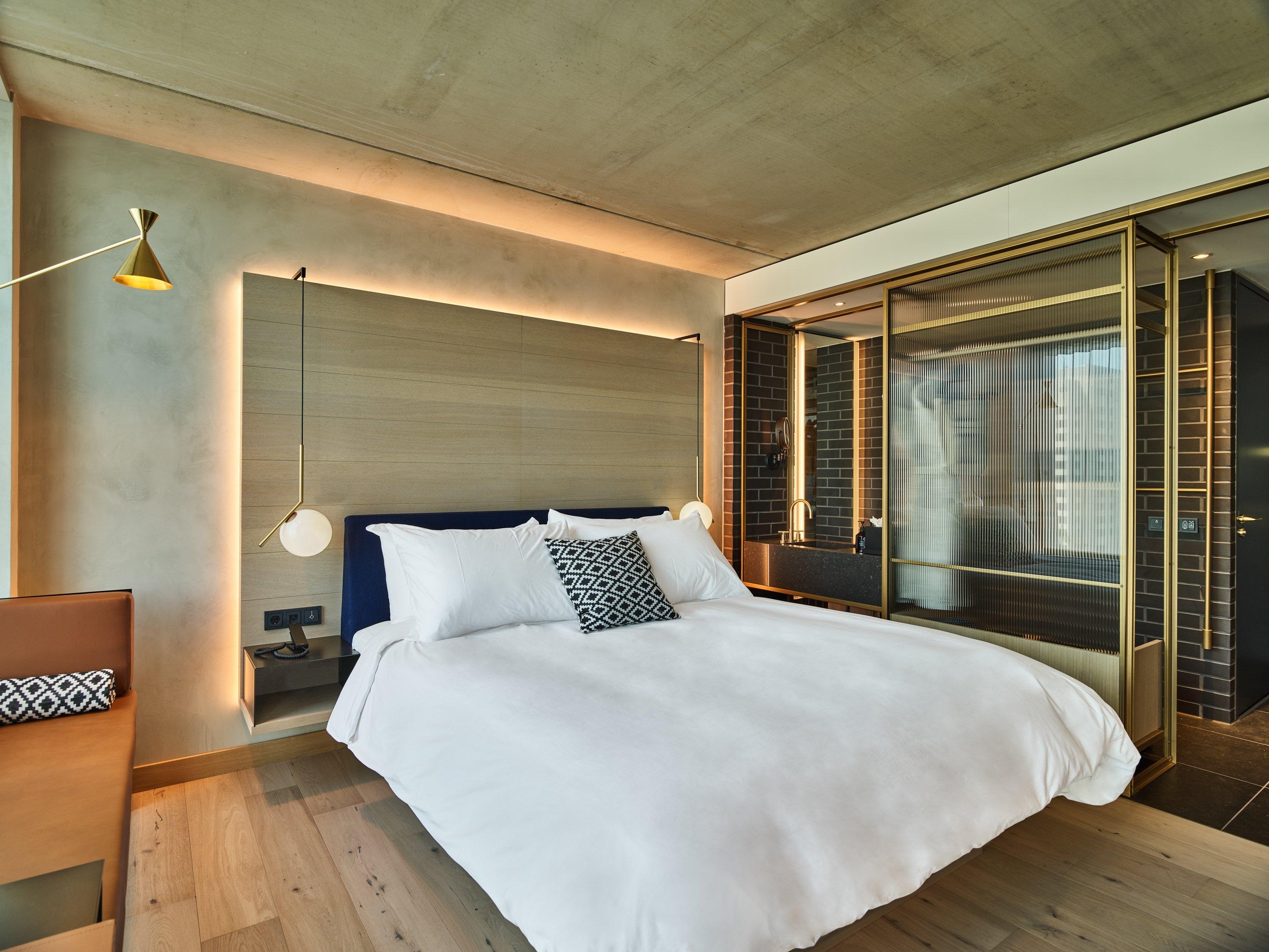 Ruby Emma Hotel 4*