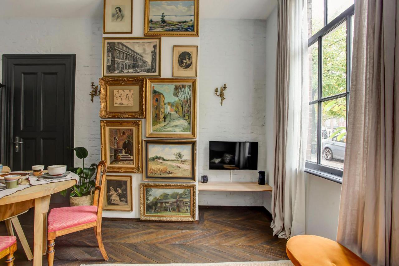 Canal House With Garden Apartamento