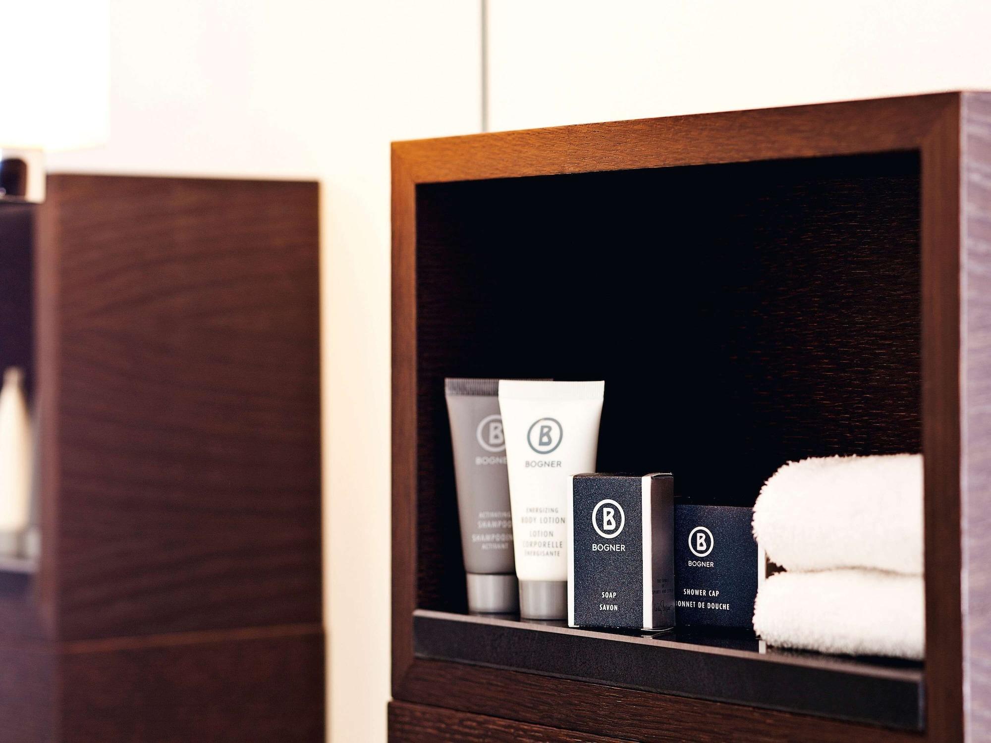Moevenpick Centre Hotel 4*