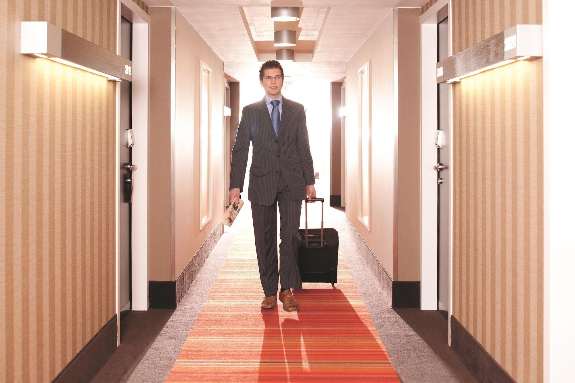 Moevenpick Centre 4* Amsterdam