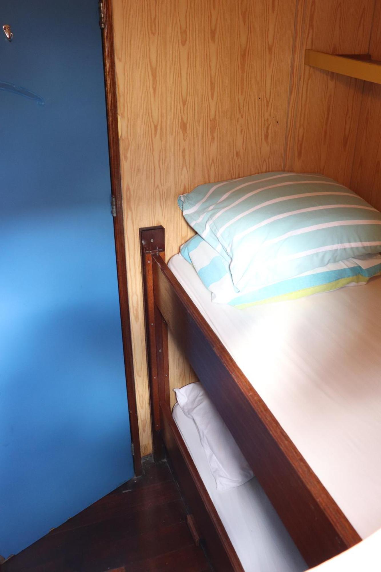 Intersail Hostel - Avontuur Hostel *