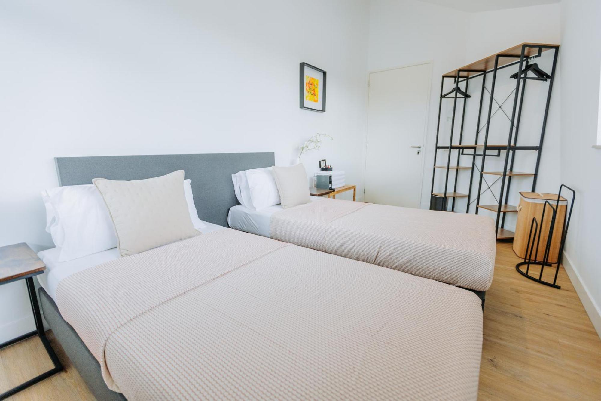 Dutch Design With 6 Luxurious Bedrooms