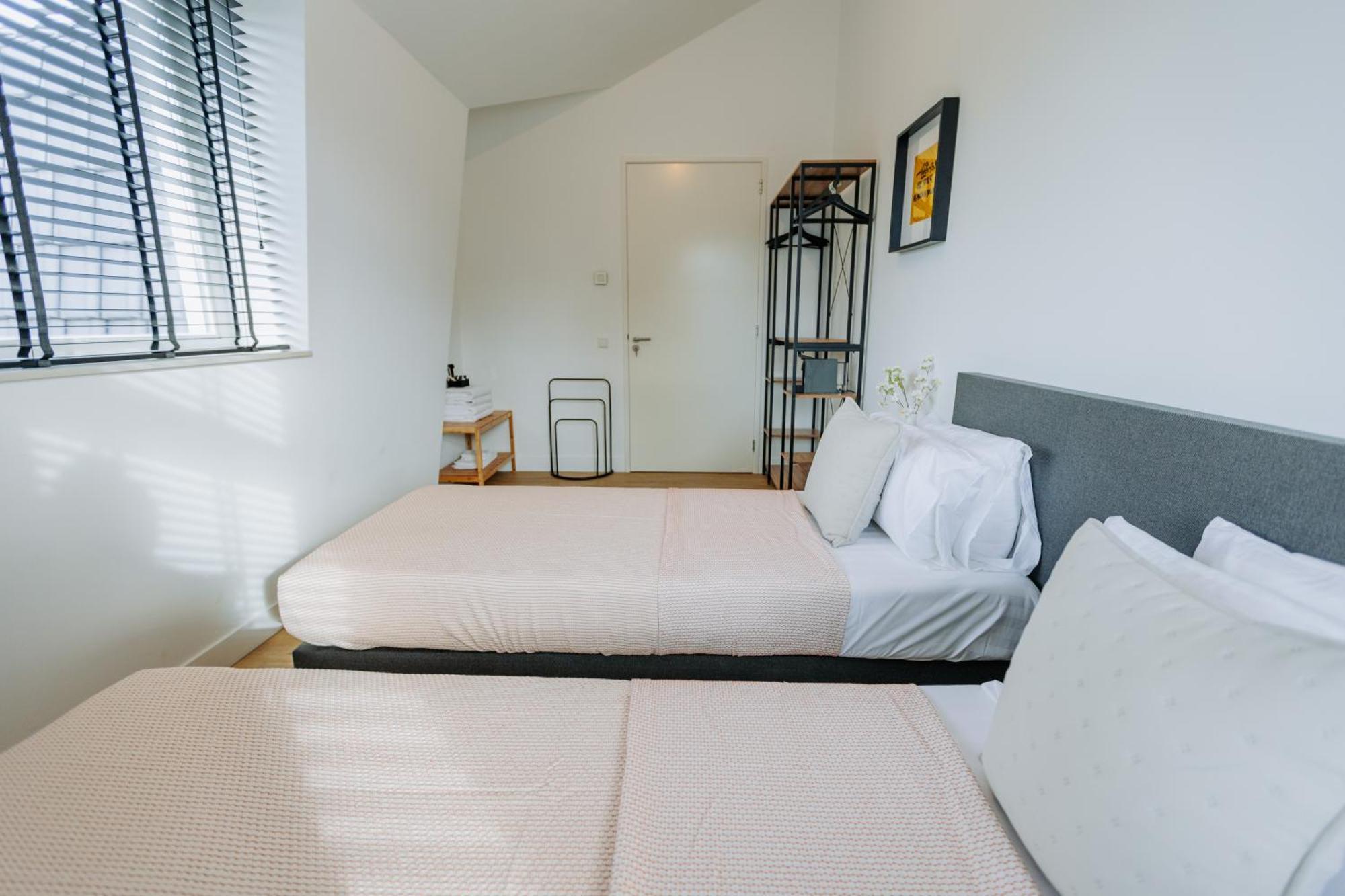 Villa Dutch Design With 6 Luxurious Bedrooms