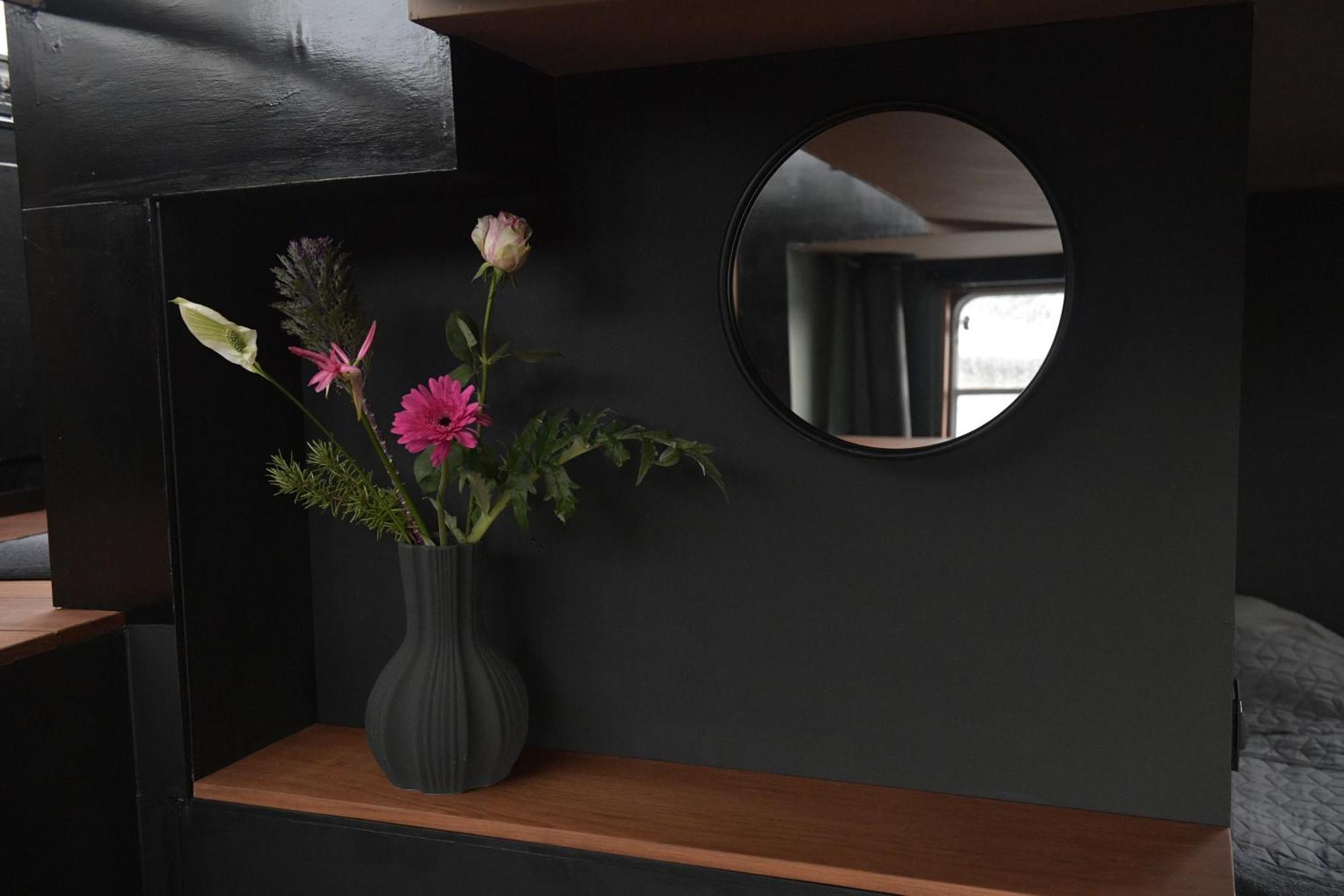 Couette-café Wheelhouse Euphrate Houseboat *