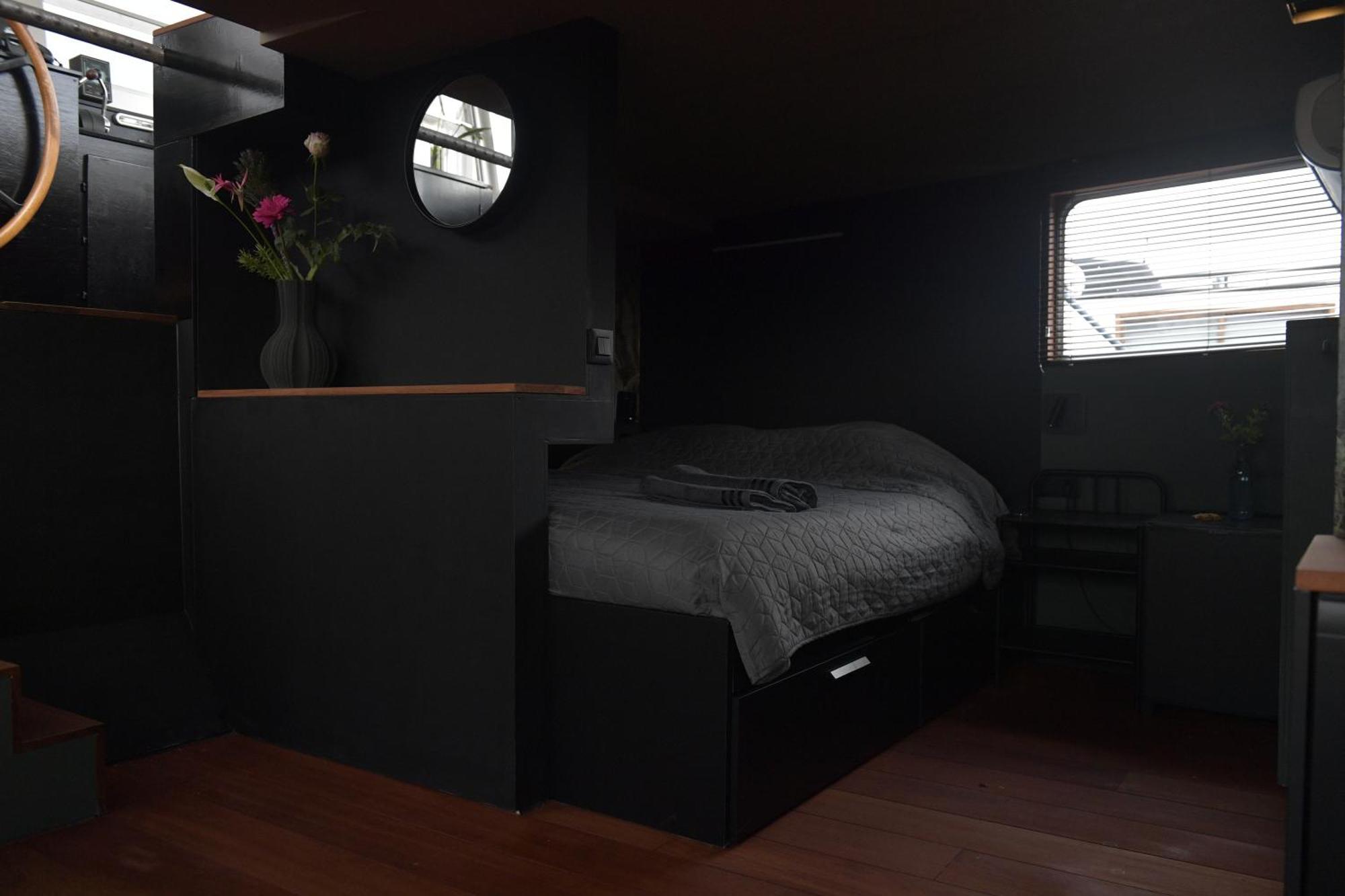 Couette-café Wheelhouse Euphrate Houseboat *