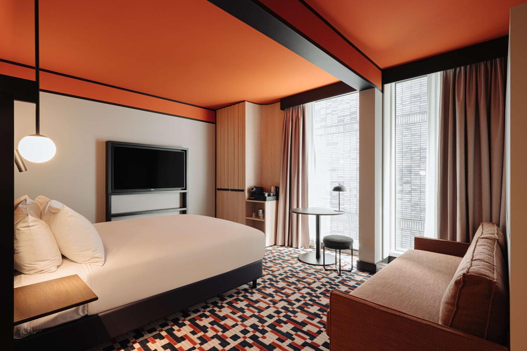 Doubletree By Hilton Station 4*