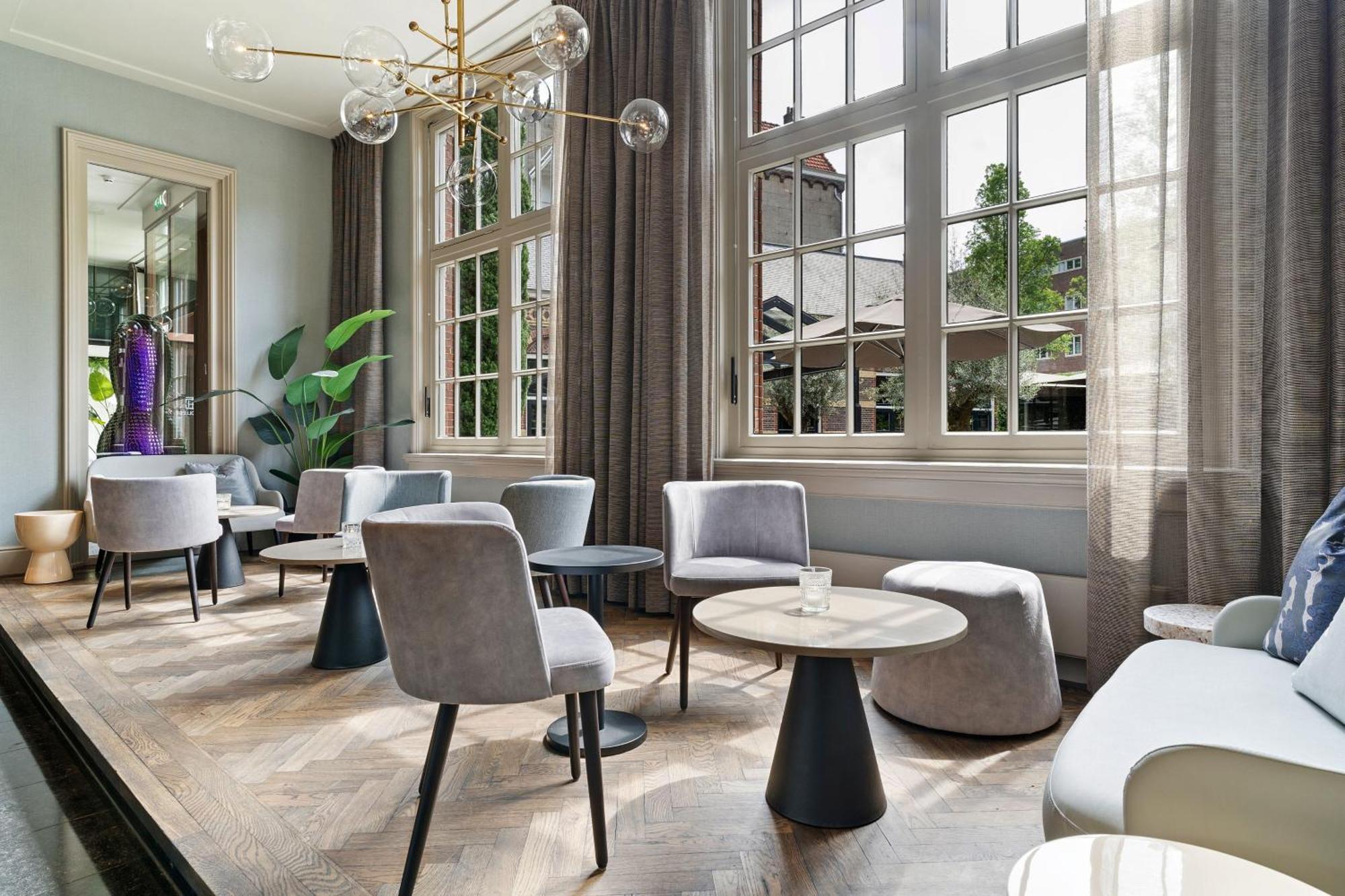 Hotel The College 5*