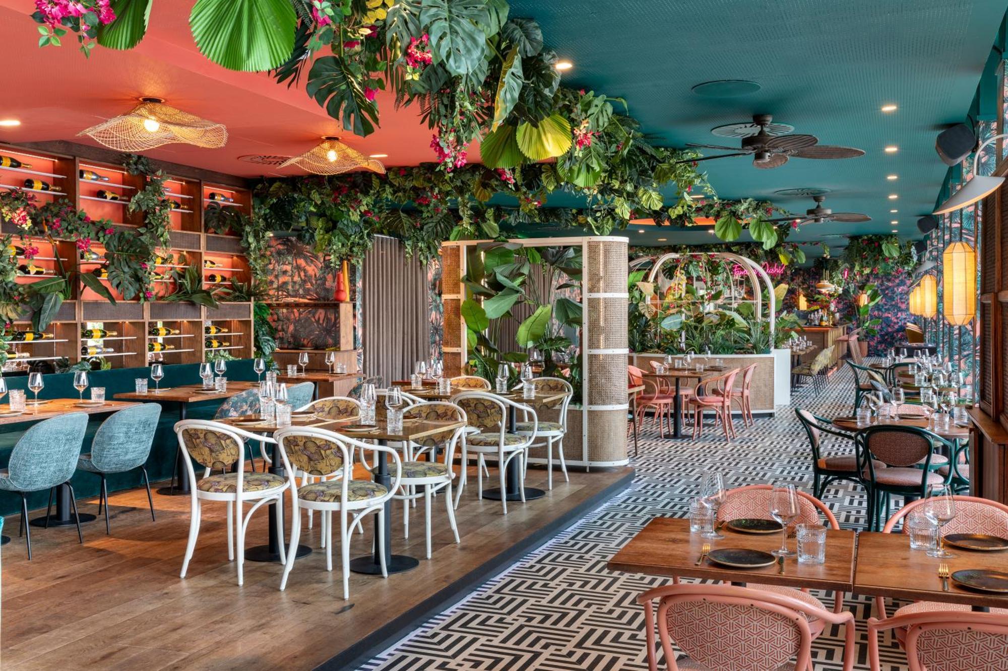 Hotel Corendon New-west, A Tribute Portfolio