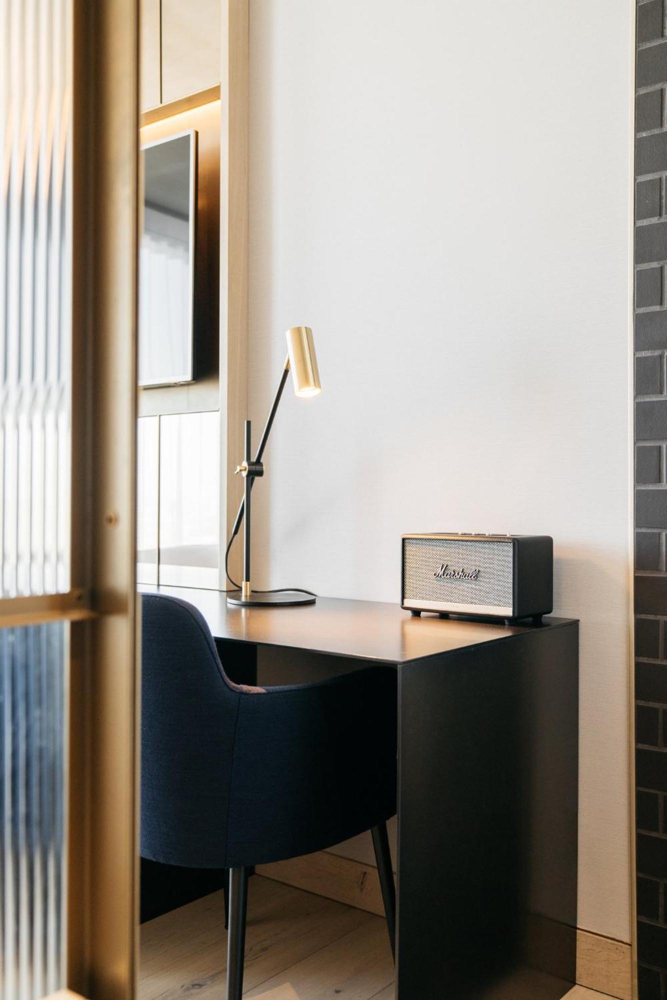 Ruby Emma Hotel 4*