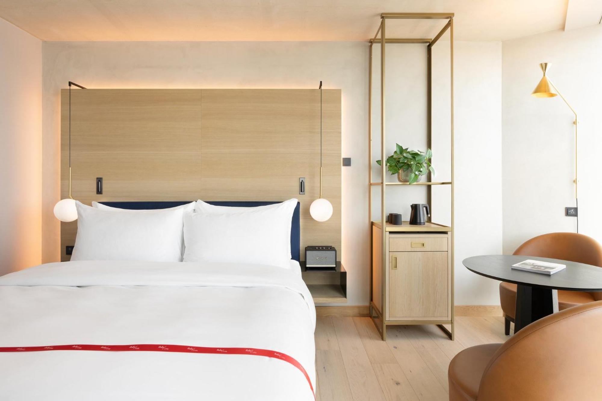 Ruby Emma Hotel