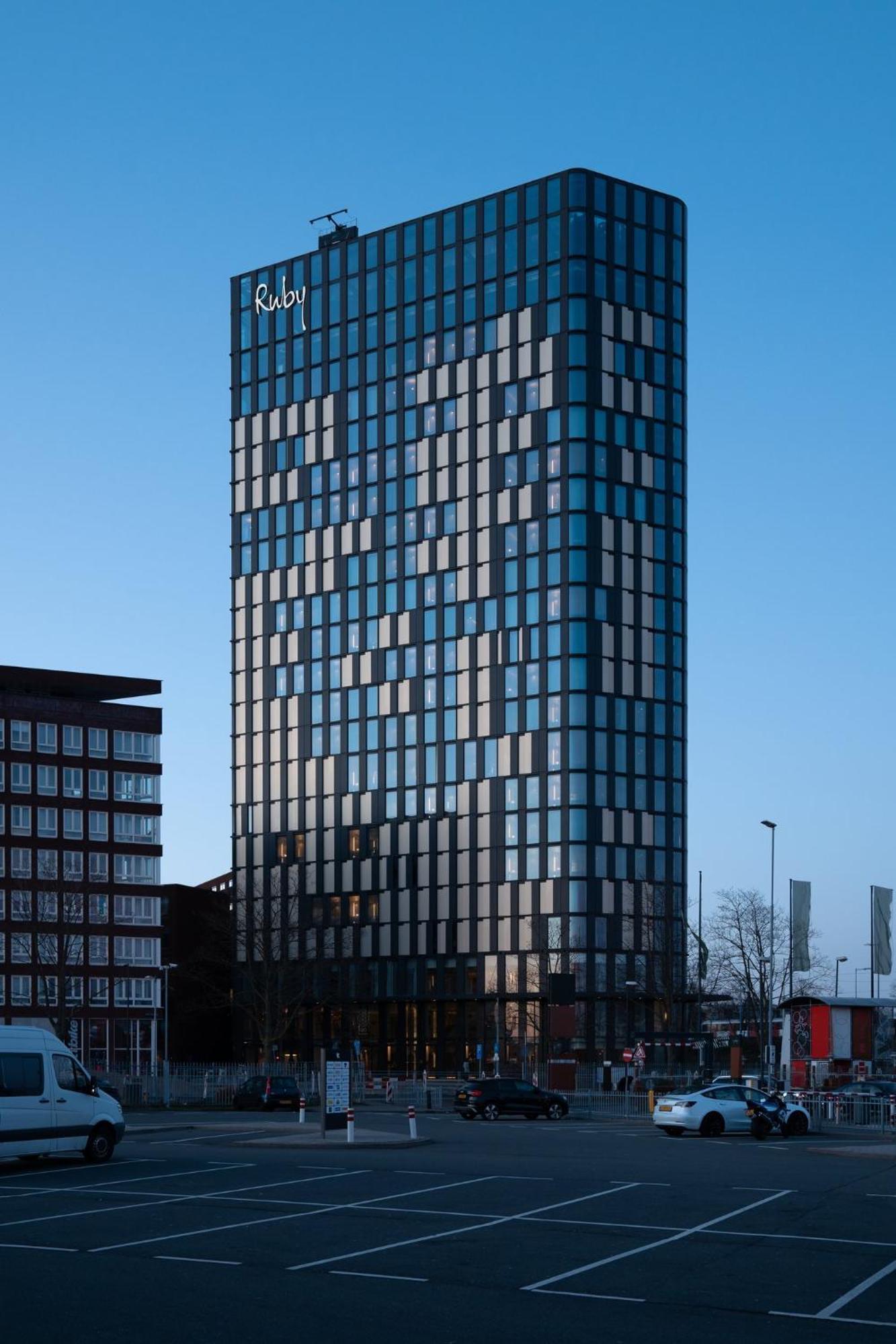 Hotel Ruby Emma 4*