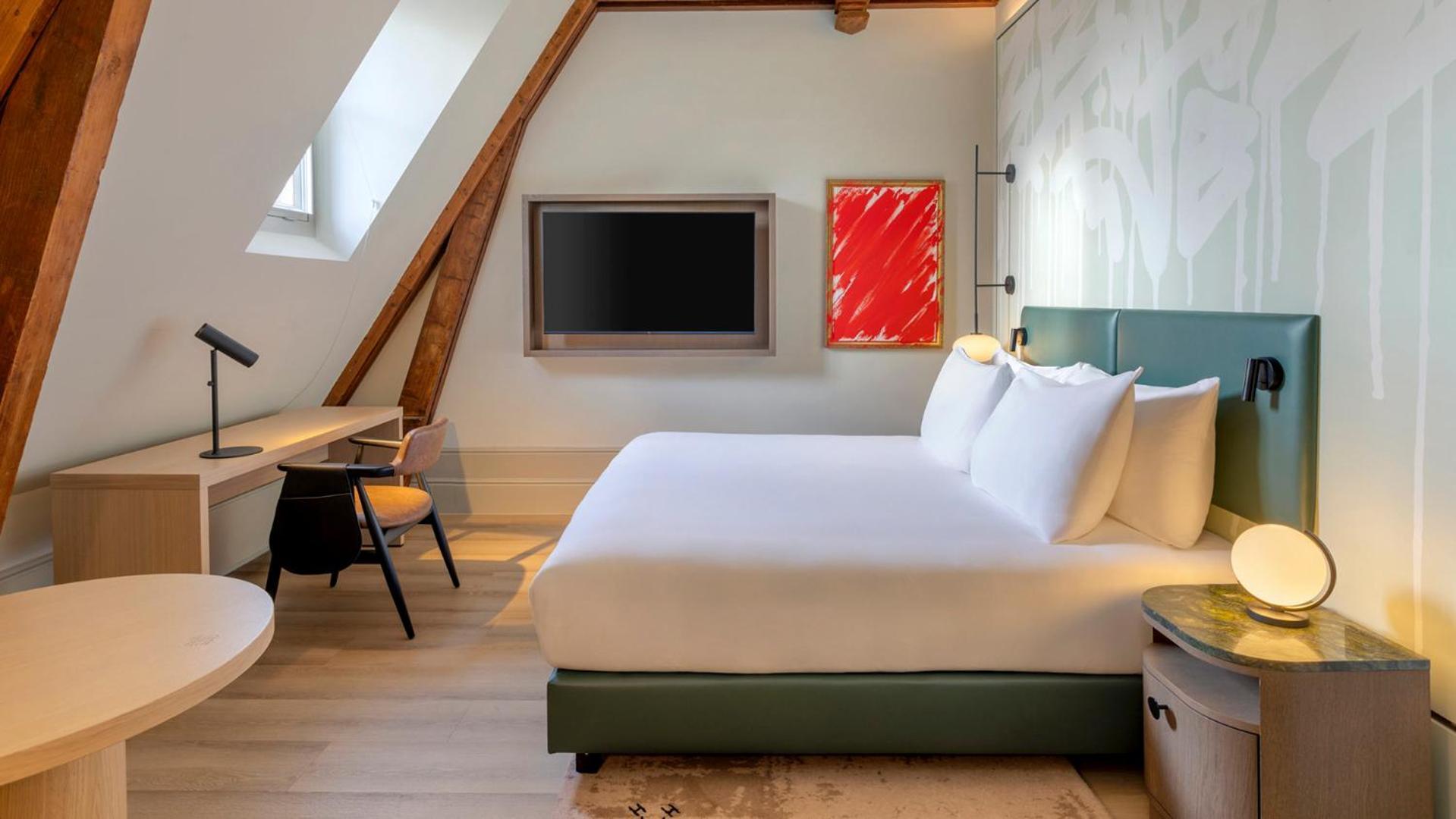 Hotel The College 5*