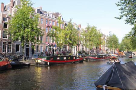 Luxury Canal In The Location Of !!! * Amsterdam