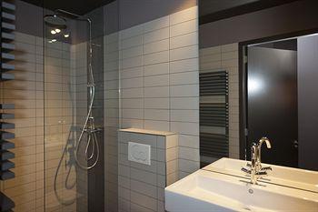 Hotel City Park Suites 4*
