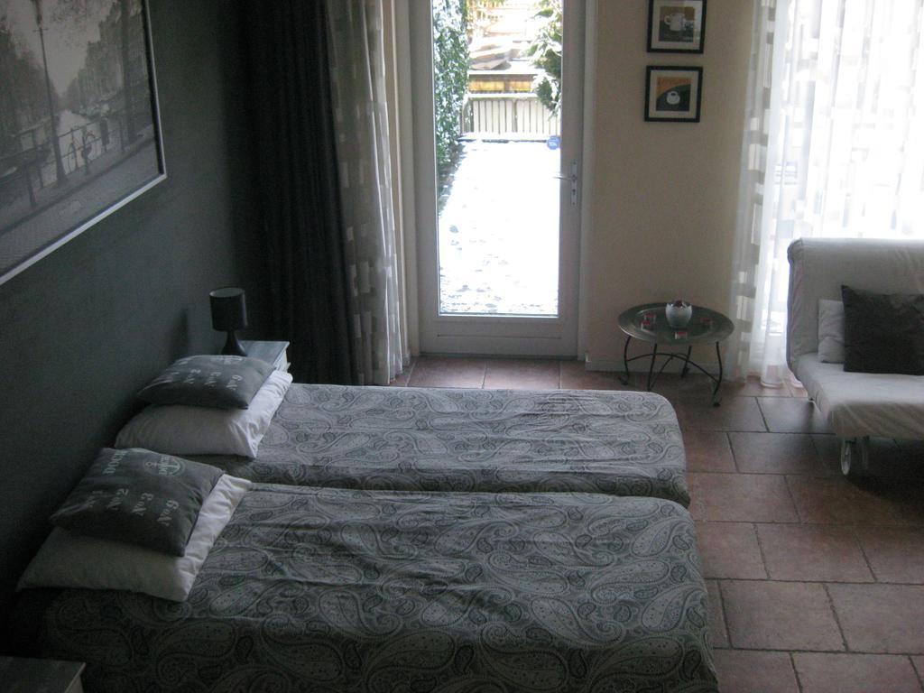 Quarenta Studio Bed & Breakfast