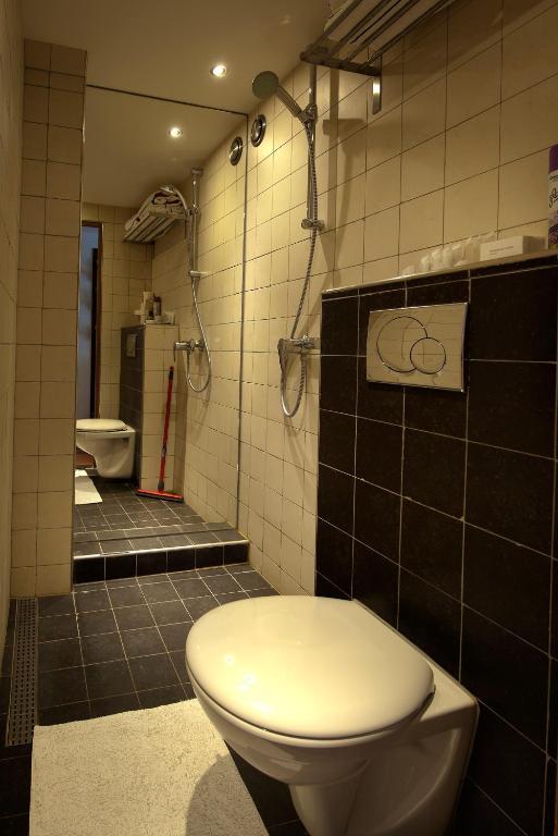 The 9 Streets Apartment *