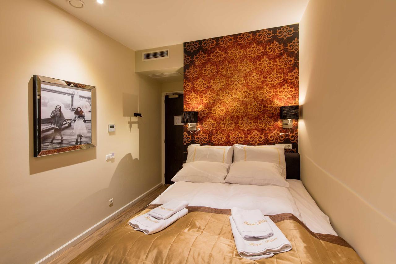 Royal Plaza Hotel
