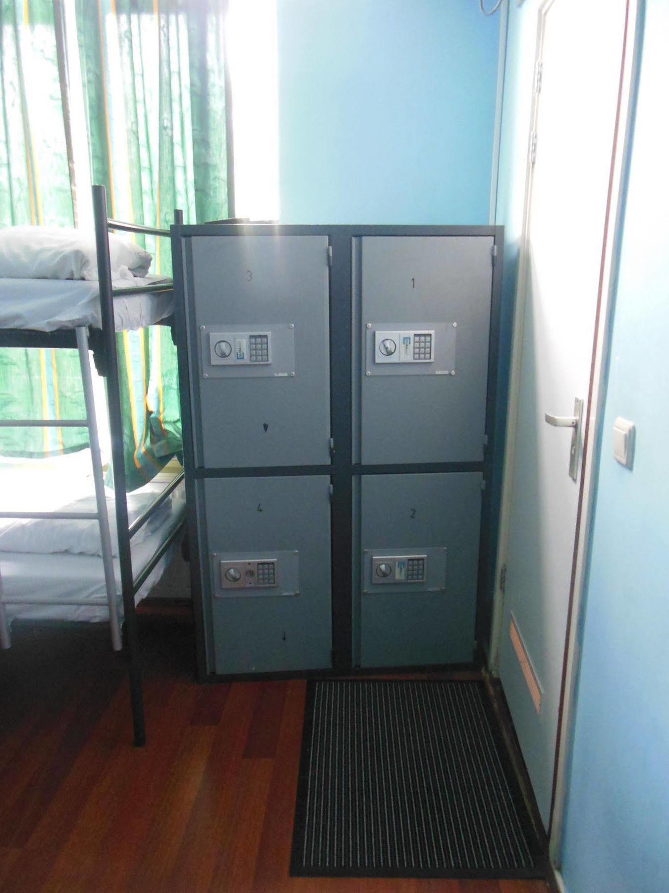 Sleep-inn Hostel