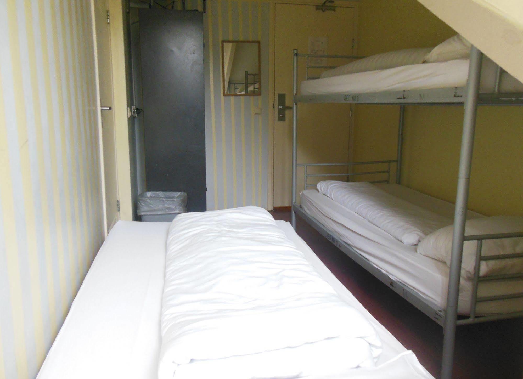 Sleep-inn Hostel