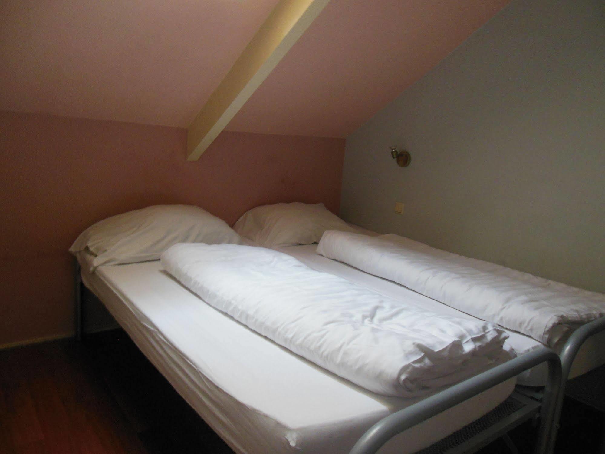Sleep-inn Hostel