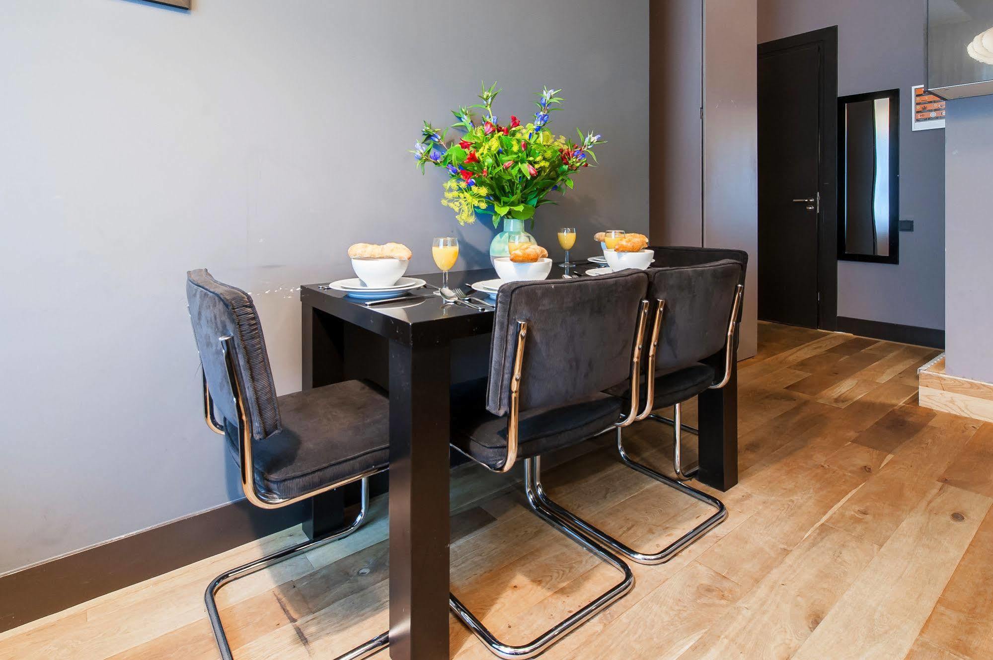 Hotel City Park Suites 4*