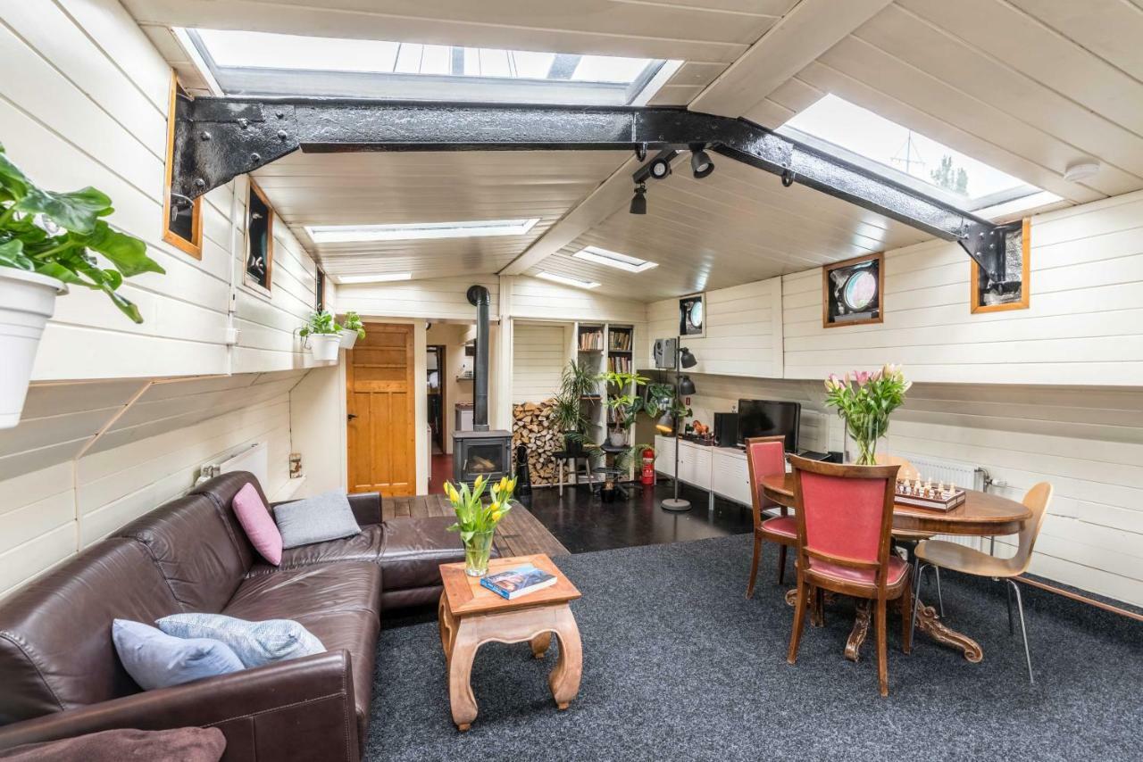 Houseboat Reussi Couette-café Amsterdam