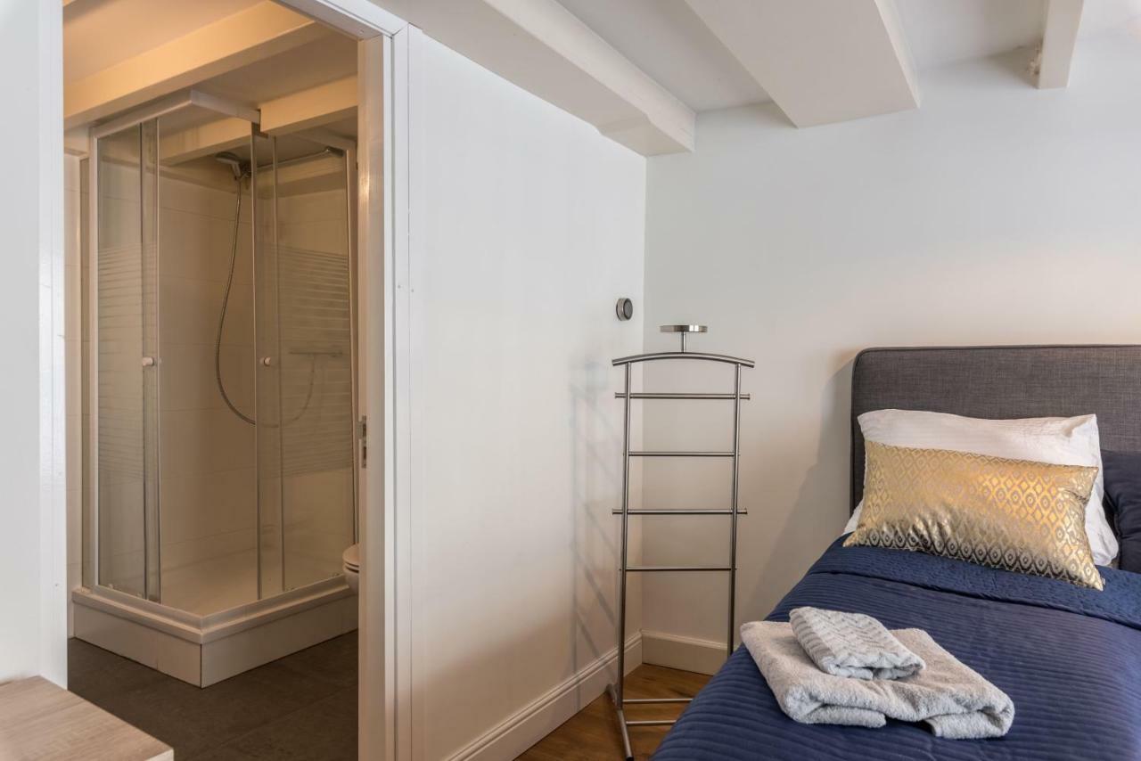 Dam Square Bed & Breakfast 3*