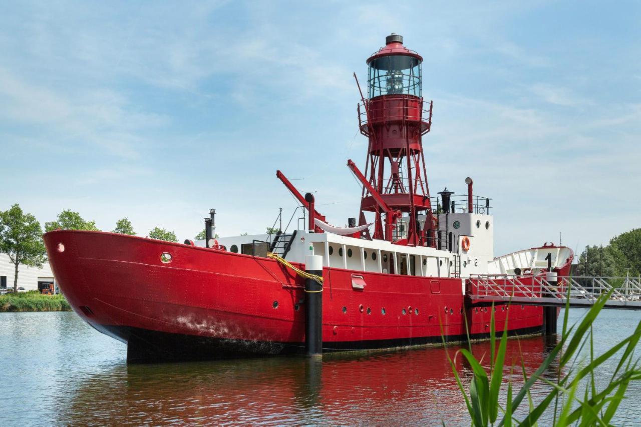 Lightship Hotel en barco Ámsterdam