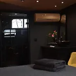 Euphrate Houseboat