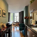 Decor Canal House