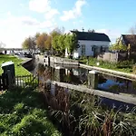 Amsterzonian B&B