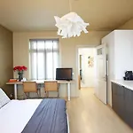 Canal Studio Apartment