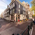 Canal View Studio