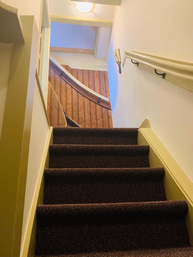Amsterdam Central Guest House 2*