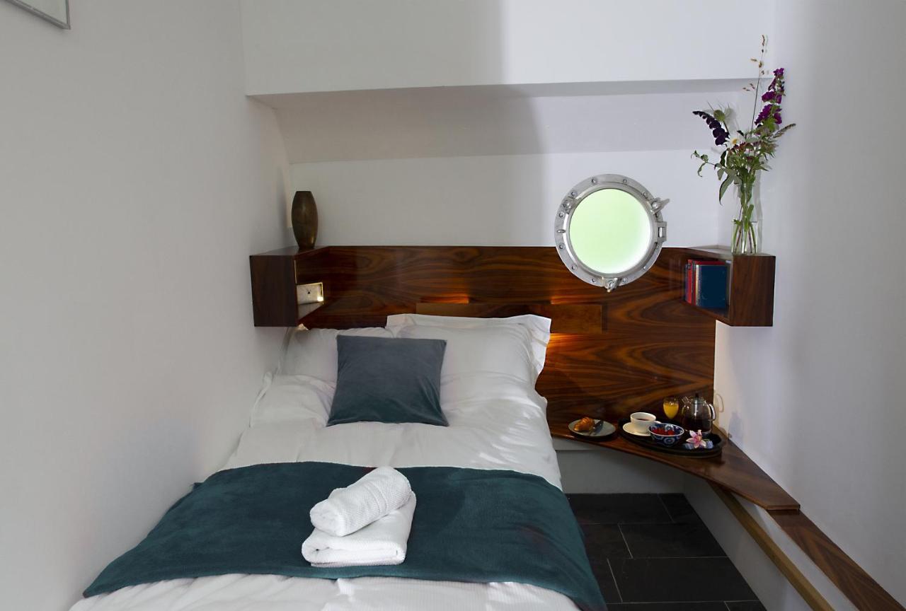 Gp Amstel River Houseboat Feriehus Amsterdam