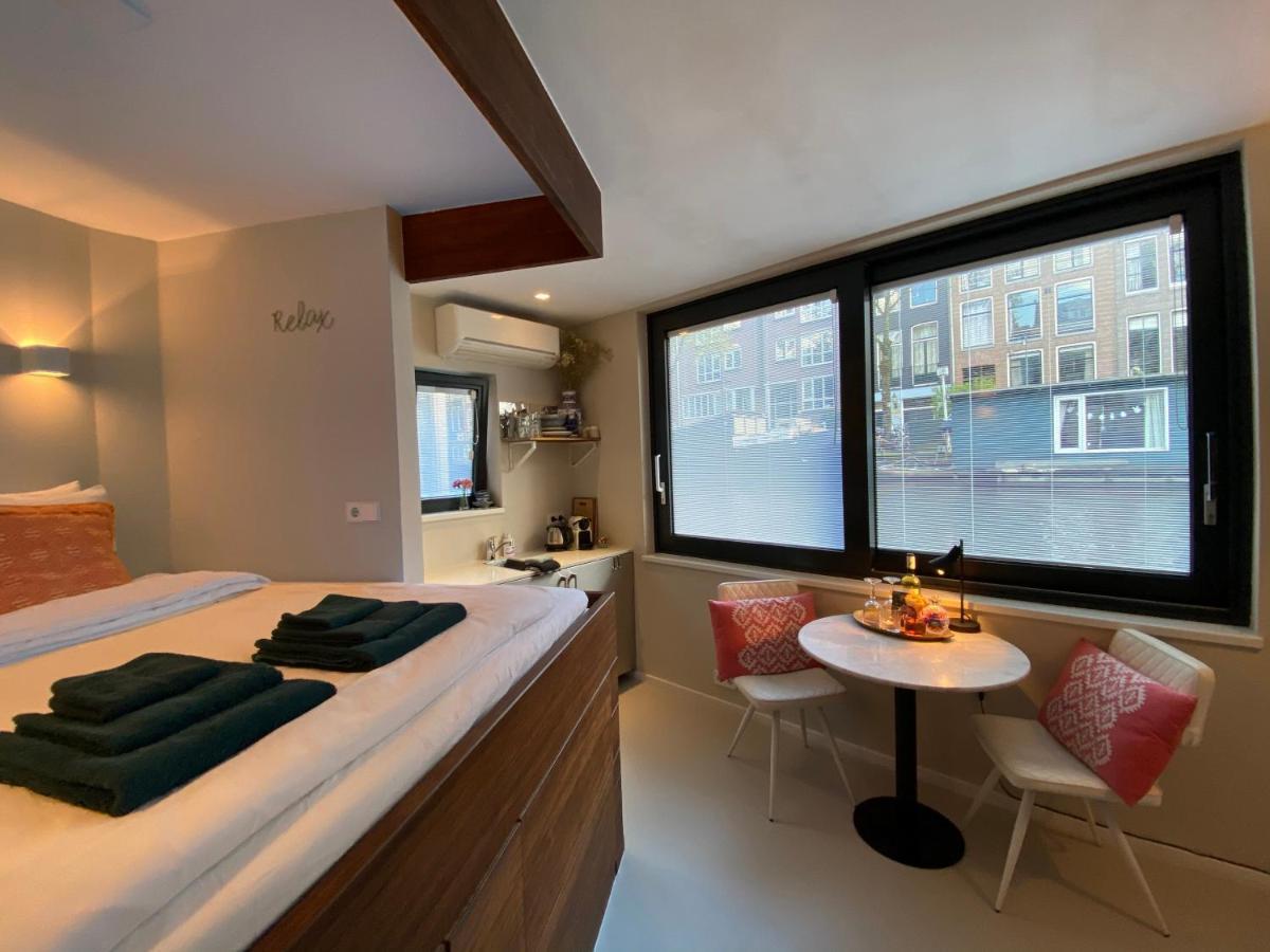 Gasthof Houseboat Sophia Amsterdam