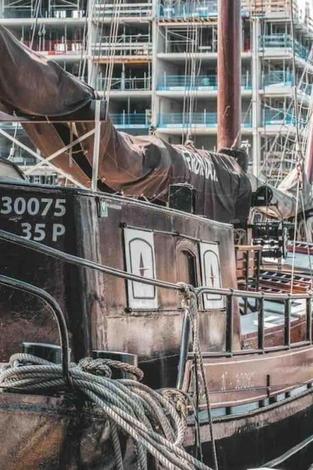 Amazing Private Luxury Boat Botel Amsterdam