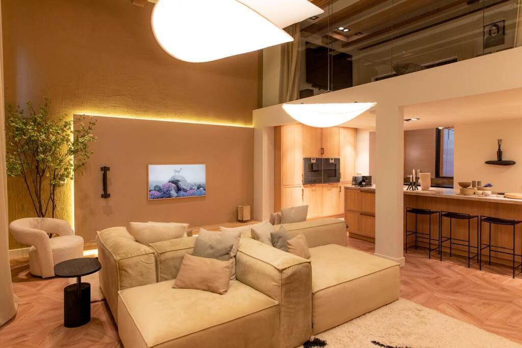 Appartamento Newly Renovated Luxurious 200 Sqm Loft In Centre *
