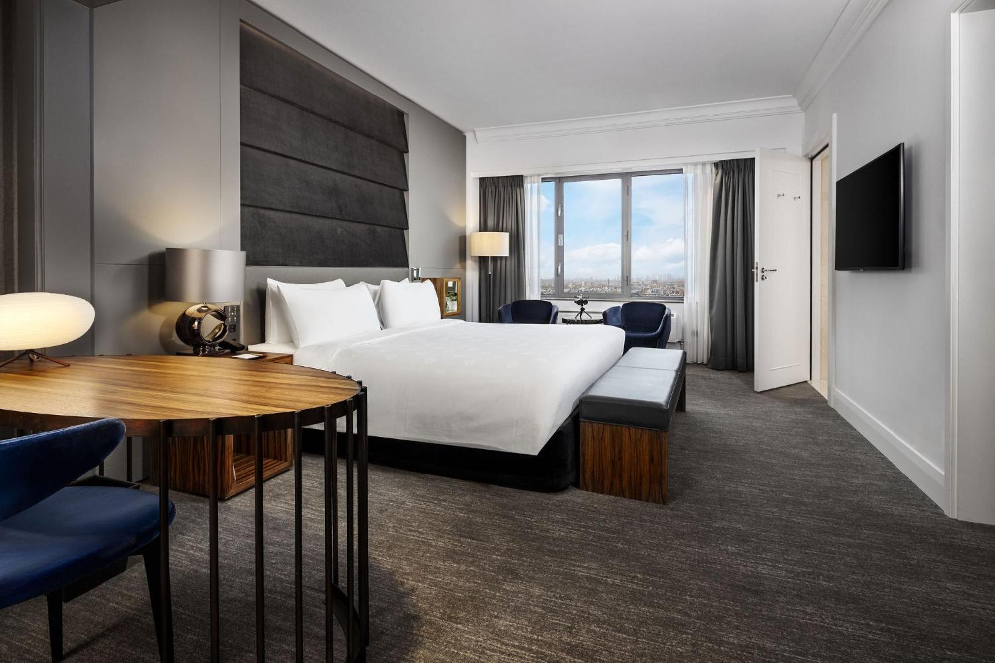 Okura - The Leading Of The World Amsterdam