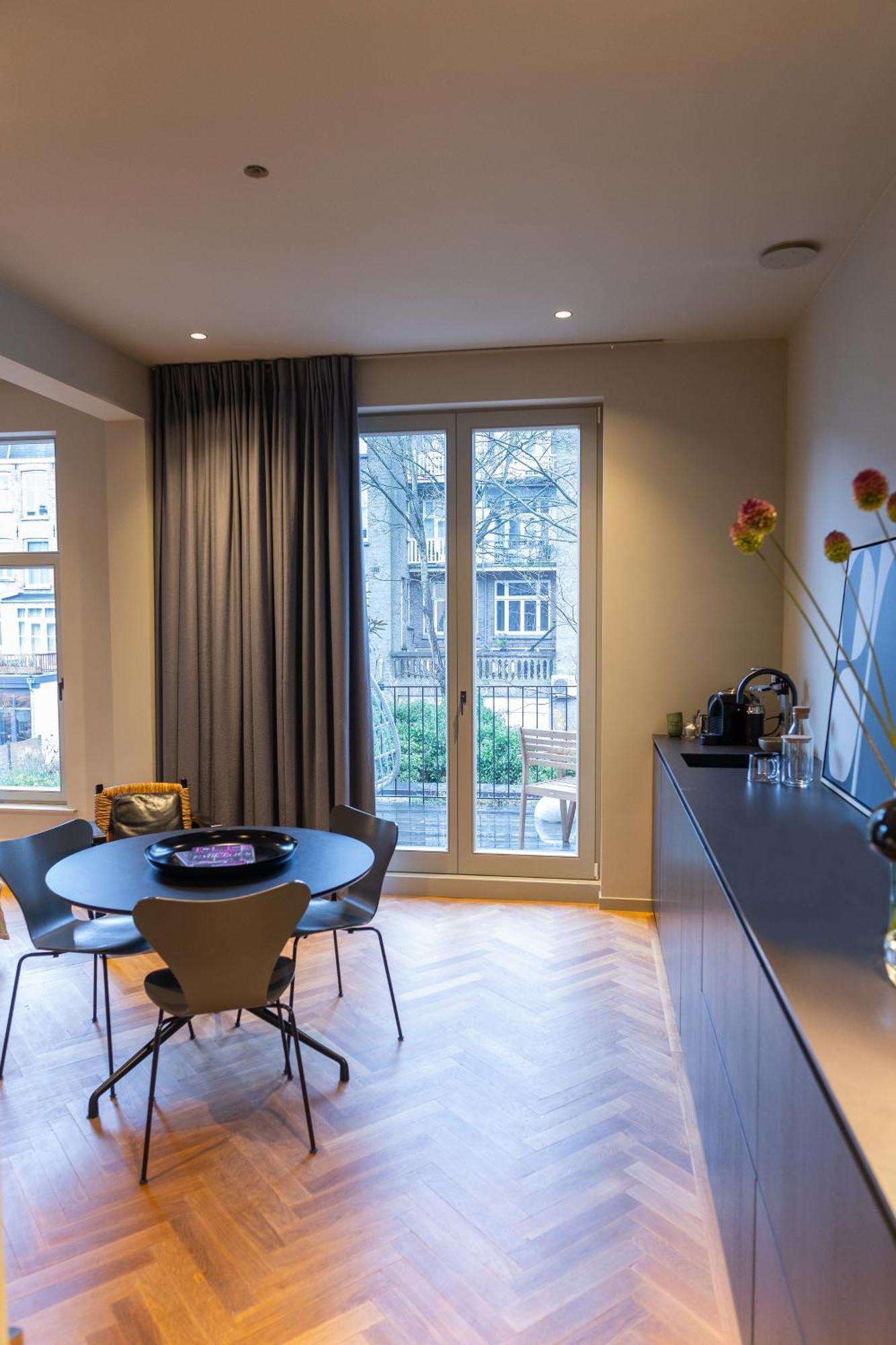 Vondel 99 Bed & Breakfast