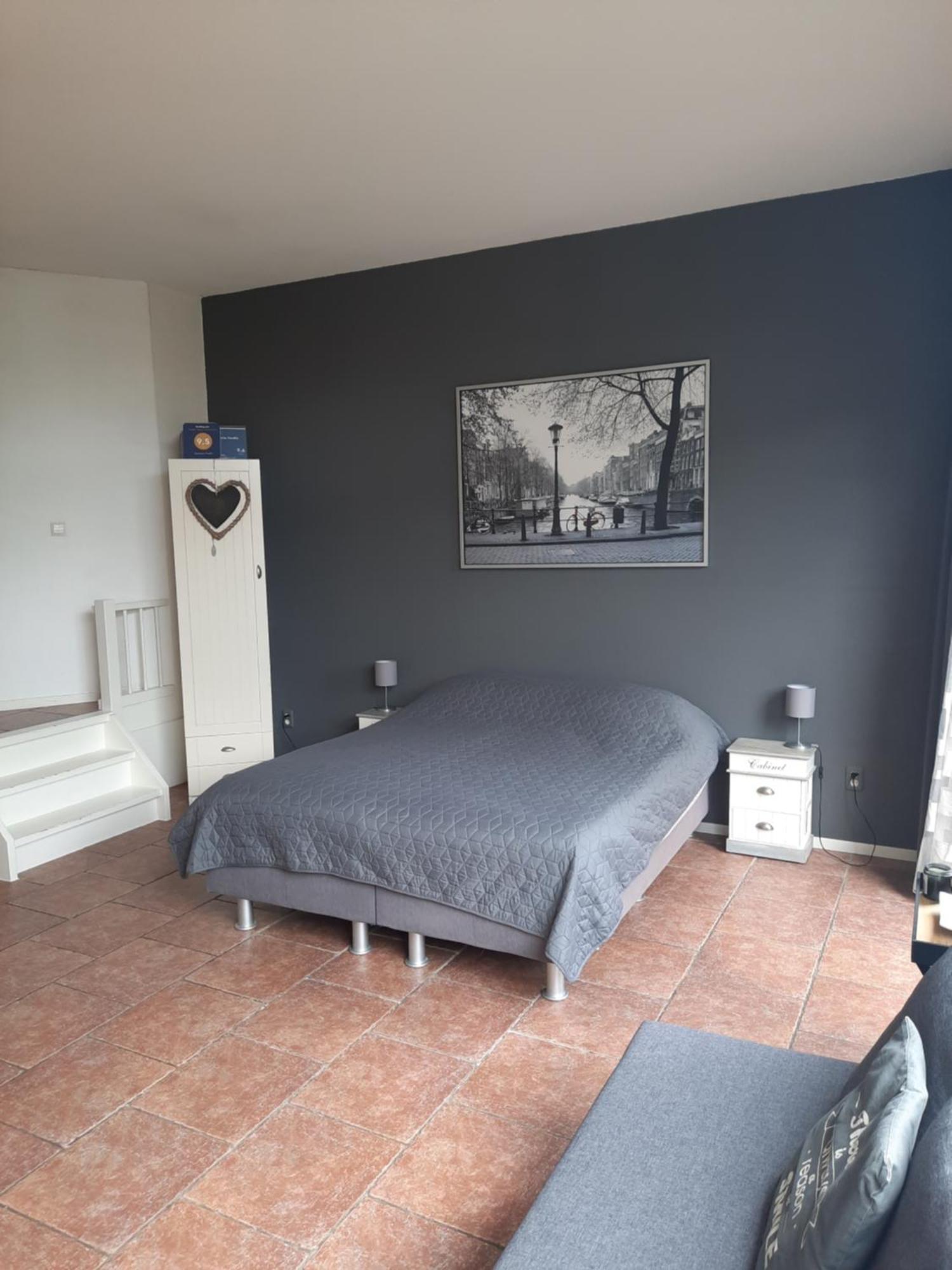 Quarenta Studio 2*