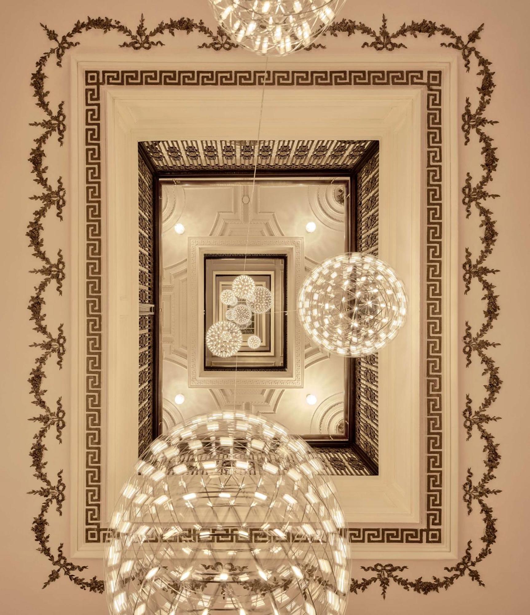 Tivoli Doelen Hotel 5*