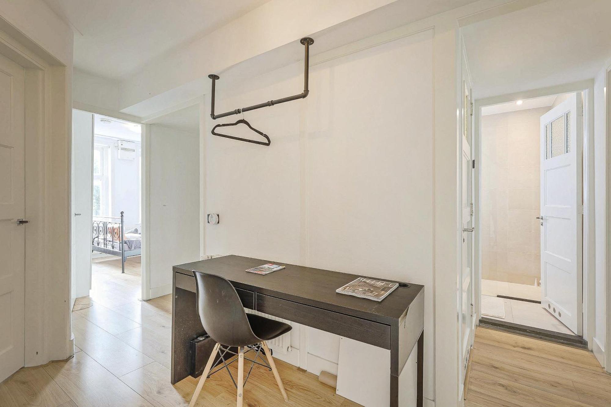Light And Modern Appartement
