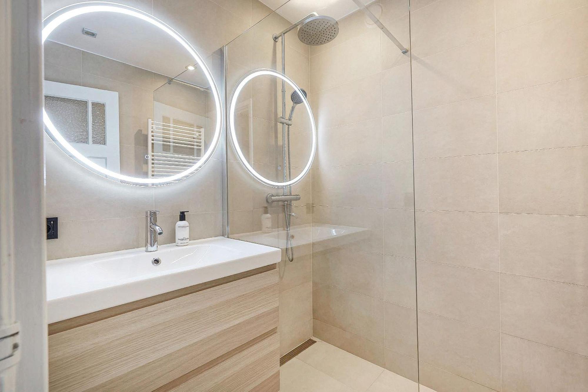 Appartement Light And Modern