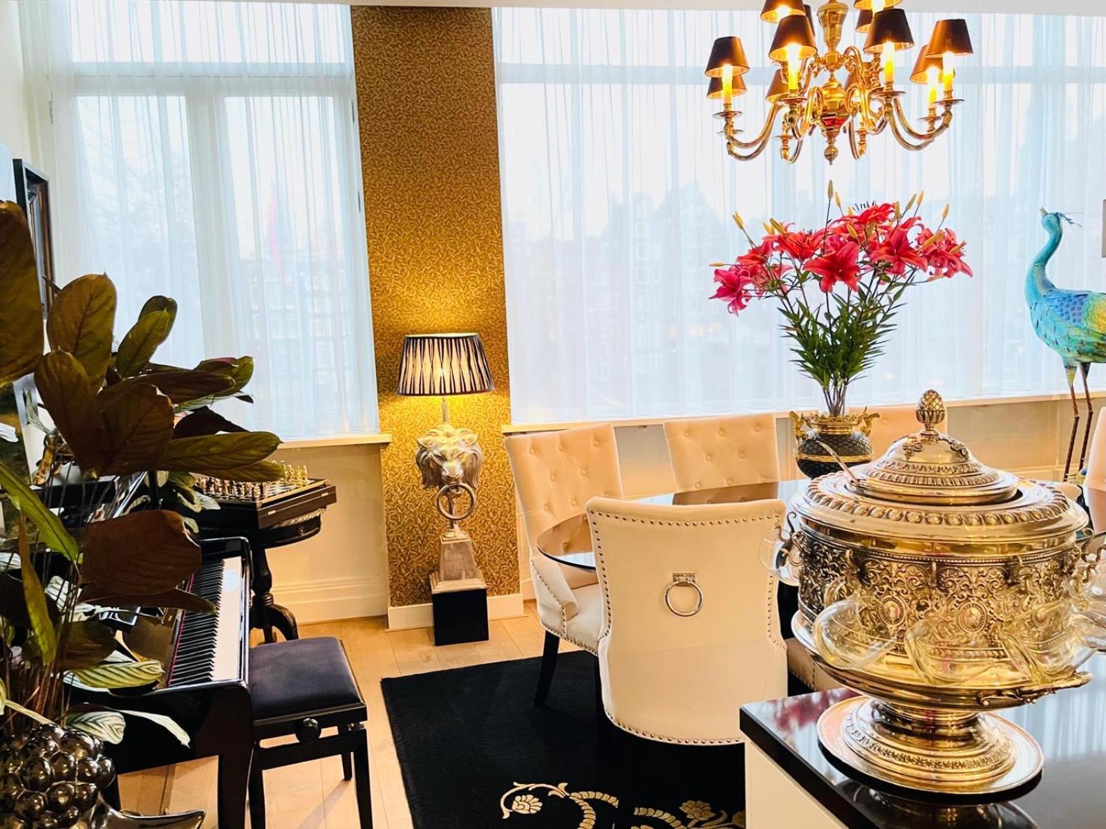Appartamento Luxury Center With Canal View 1 Kingsize Bed And 1 Sleeping Sofa Amsterdam