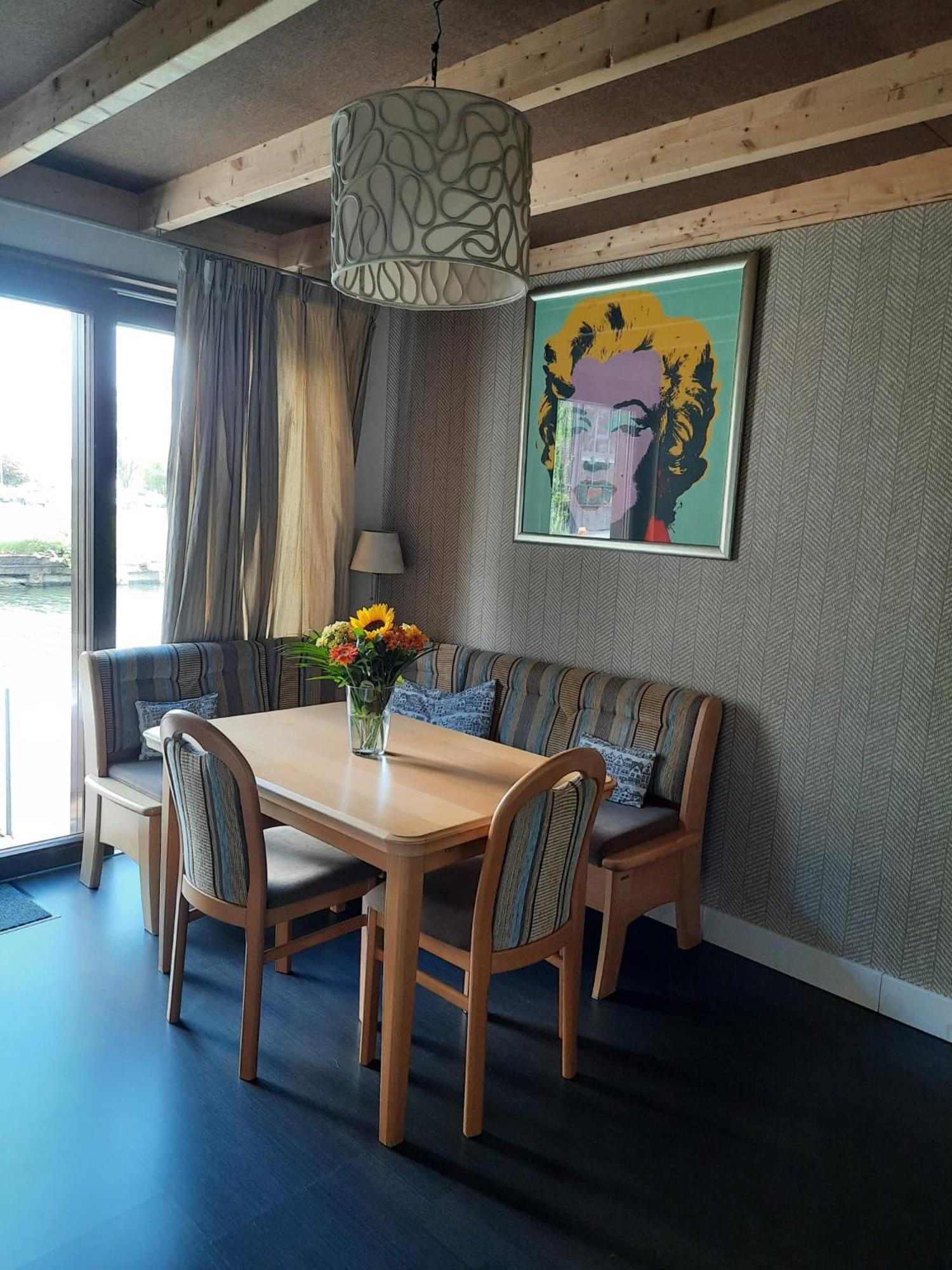 Bed and breakfast T Verkeren - Houseboat