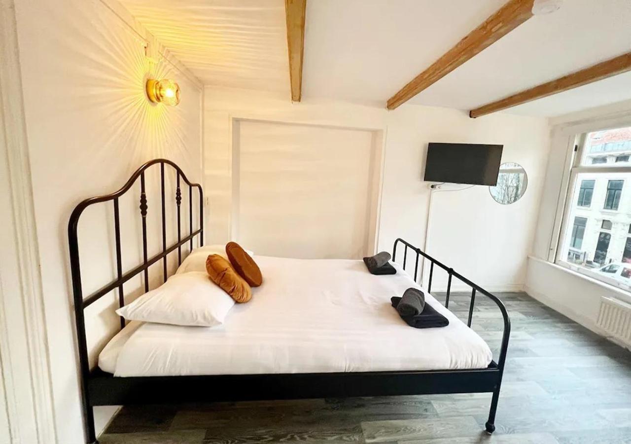 Studio's In The Center Of With Canal View! * Amsterdam