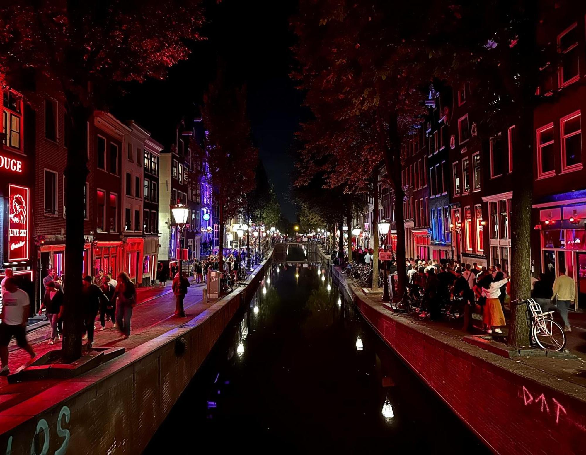 Studio's In The Center Of With Canal View! Affittacamere Amsterdam