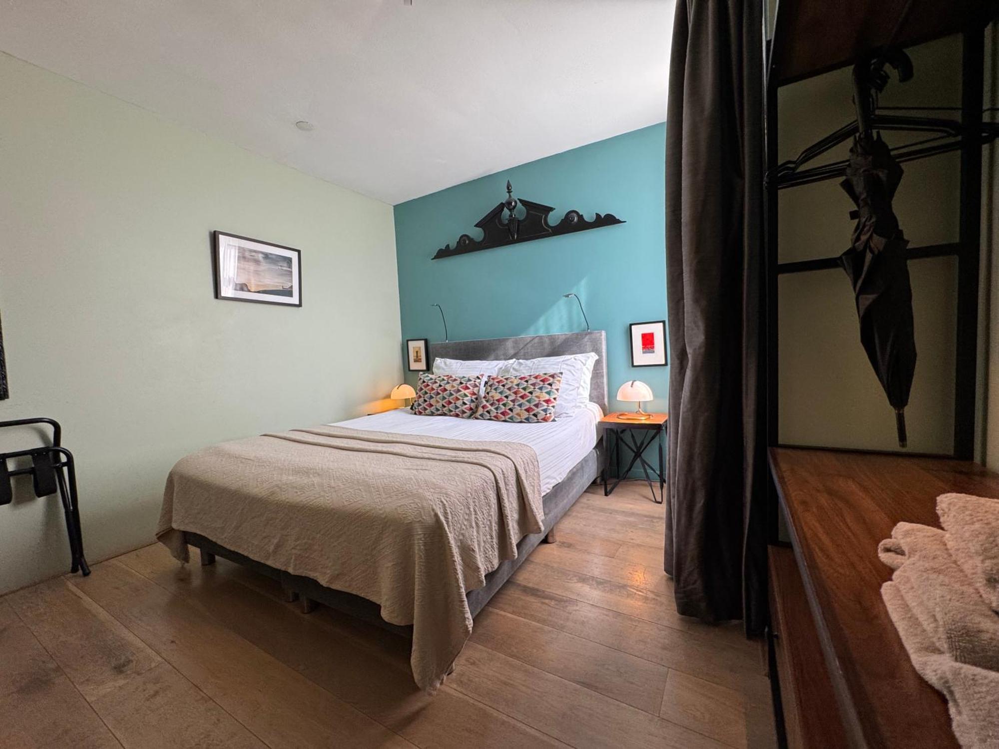 Decor Canal House Bed & Breakfast Amsterdam